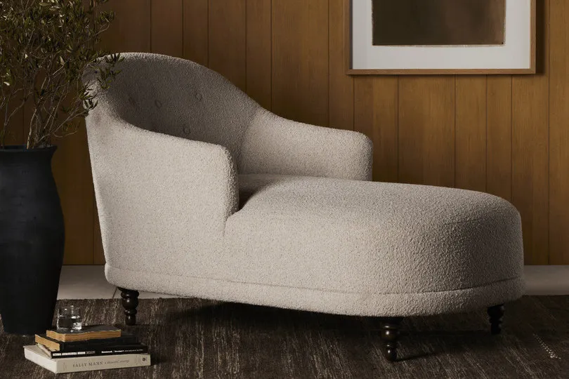 The "Modern Meets Traditional" Reading Nook