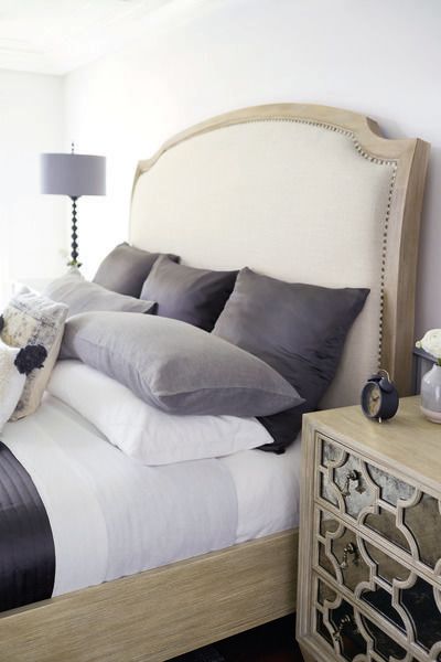 Santa Barbara Upholstered Sleigh Bed image 7