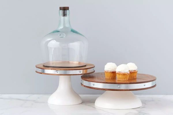Bella Bianca Cake Stand