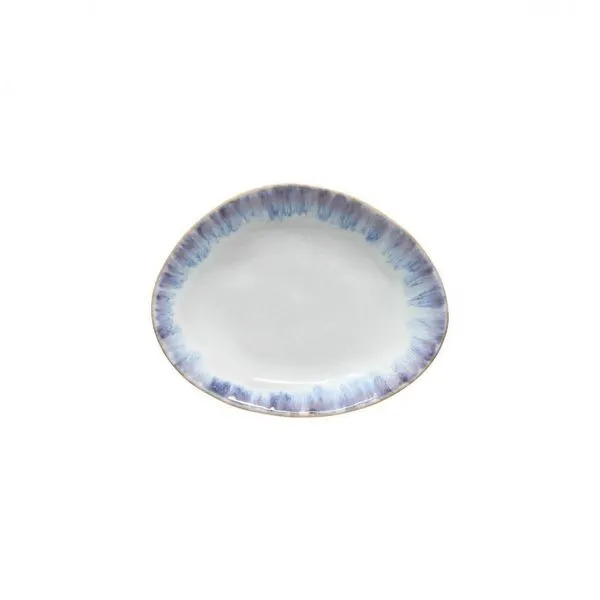 Oval ceramic stoneware plate with Ria Blue gradient rim on white base