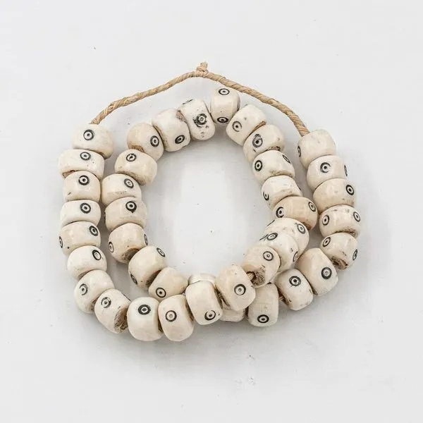 Product Image 1 for White Drum Eyes Kenya Cow Bone Beads Per String from Legend of Asia
